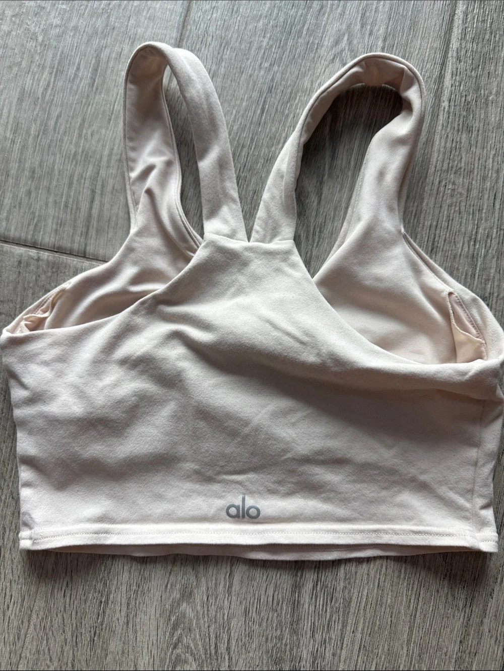 ALO Yoga light beige